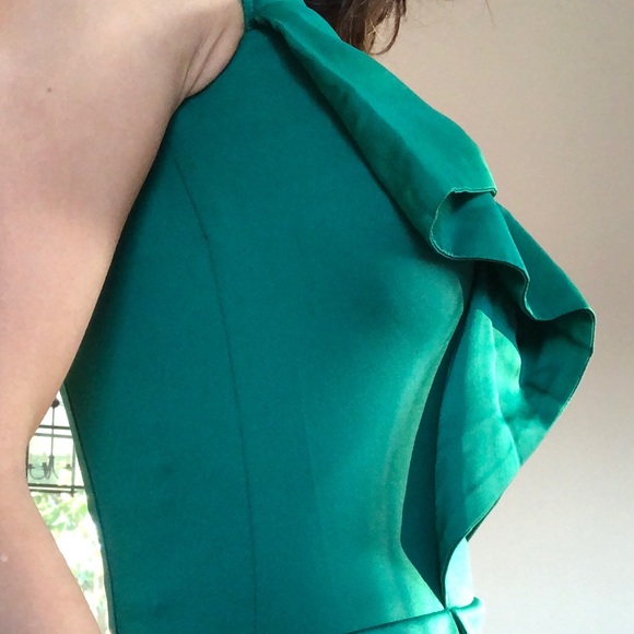 Dress - Picture 2 of 4